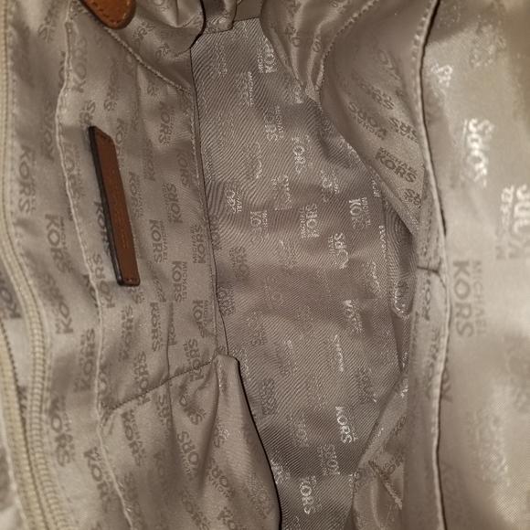 Michael Kors handbag - Picture 5 of 6